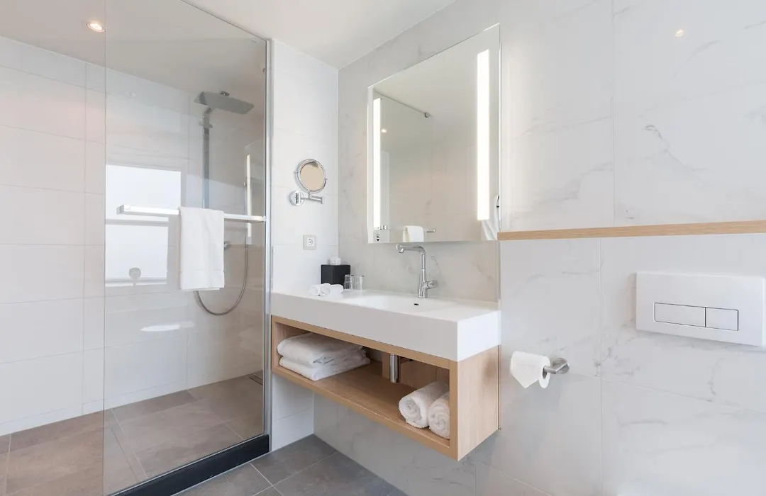 Crowne Plaza Utrecht - Central Station By Ihg-1