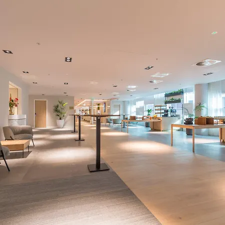 Crowne Plaza Utrecht - Central Station By Ihg-2