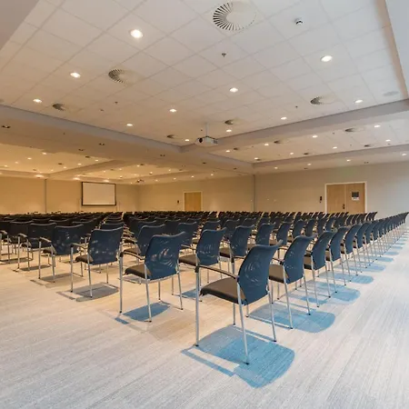 Crowne Plaza Utrecht - Central Station By Ihg-3